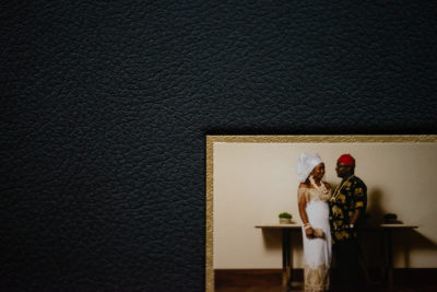 Album Cover Detail - Onyx Micro Leather with Std. Photo Motif & Gold Backing